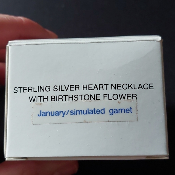 Avon NIB sterling 18" heart necklace - Picture 4 of 8